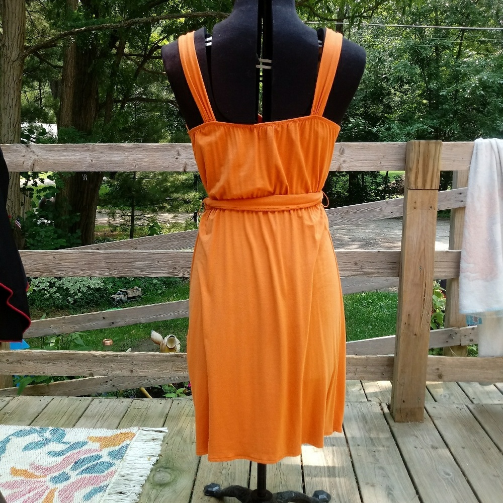 Dress - Picture 2 of 3